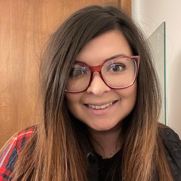 Meet your Posher, Kaylie - Picture 1 of 1